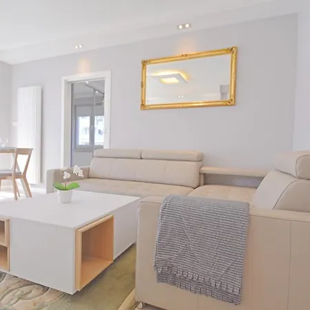 Bryza - Osiedle Ulanska - Parking Apartamento