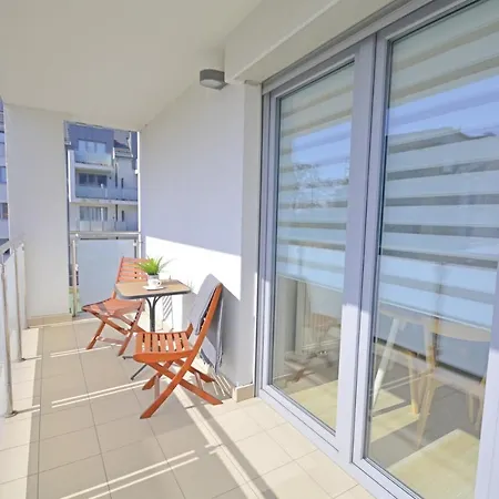 Bryza - Osiedle Ulanska - Parking Apartamento