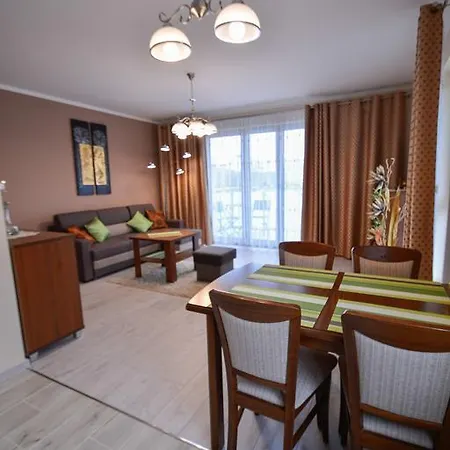 Bryza - Osiedle Ulanska - Parking Apartamento Świnoujście