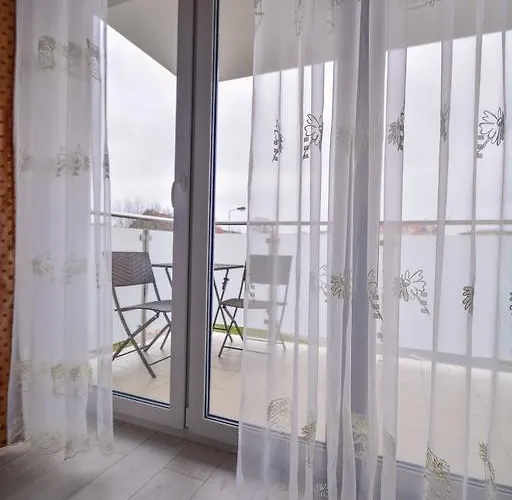 Bryza - Osiedle Ulanska - Parking Apartman *