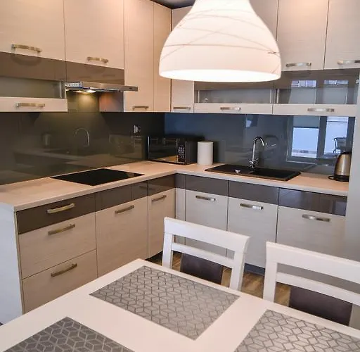 Apartman Bryza - Osiedle Ulanska - Parking *